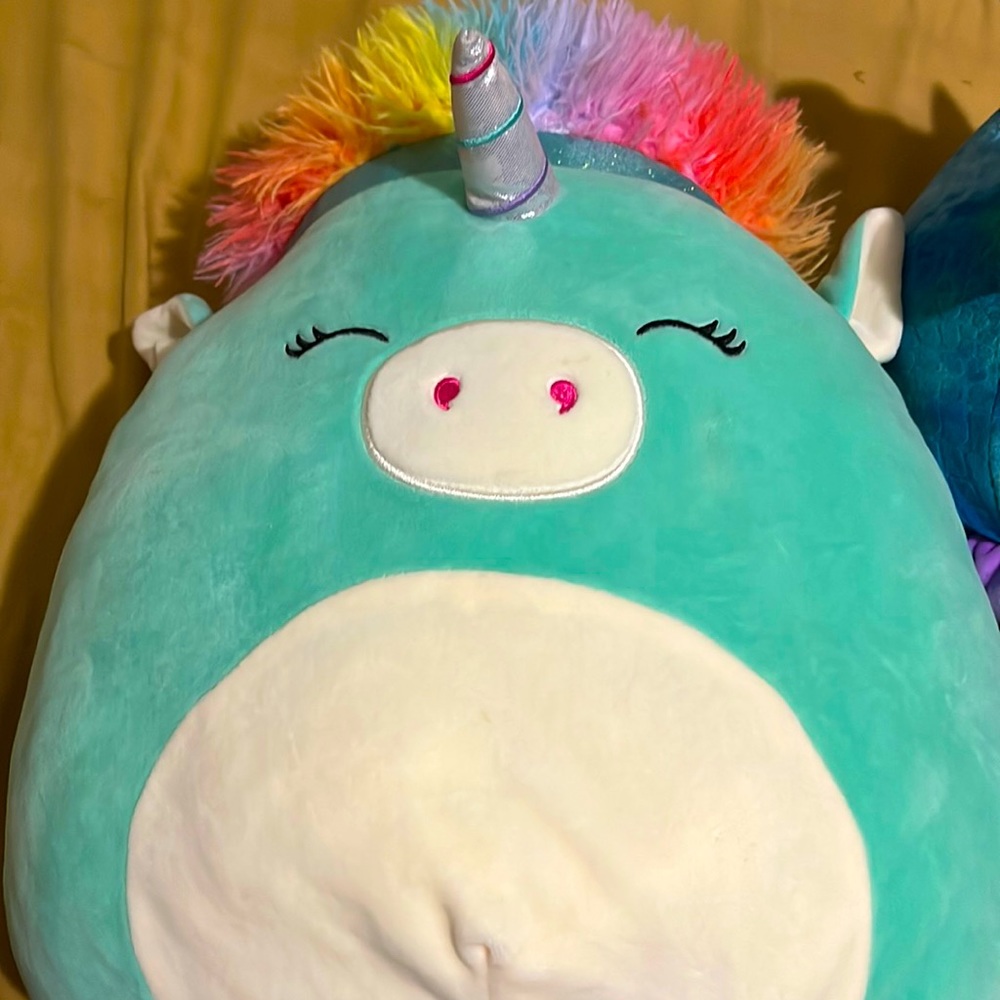 Unicorn Squishmallow